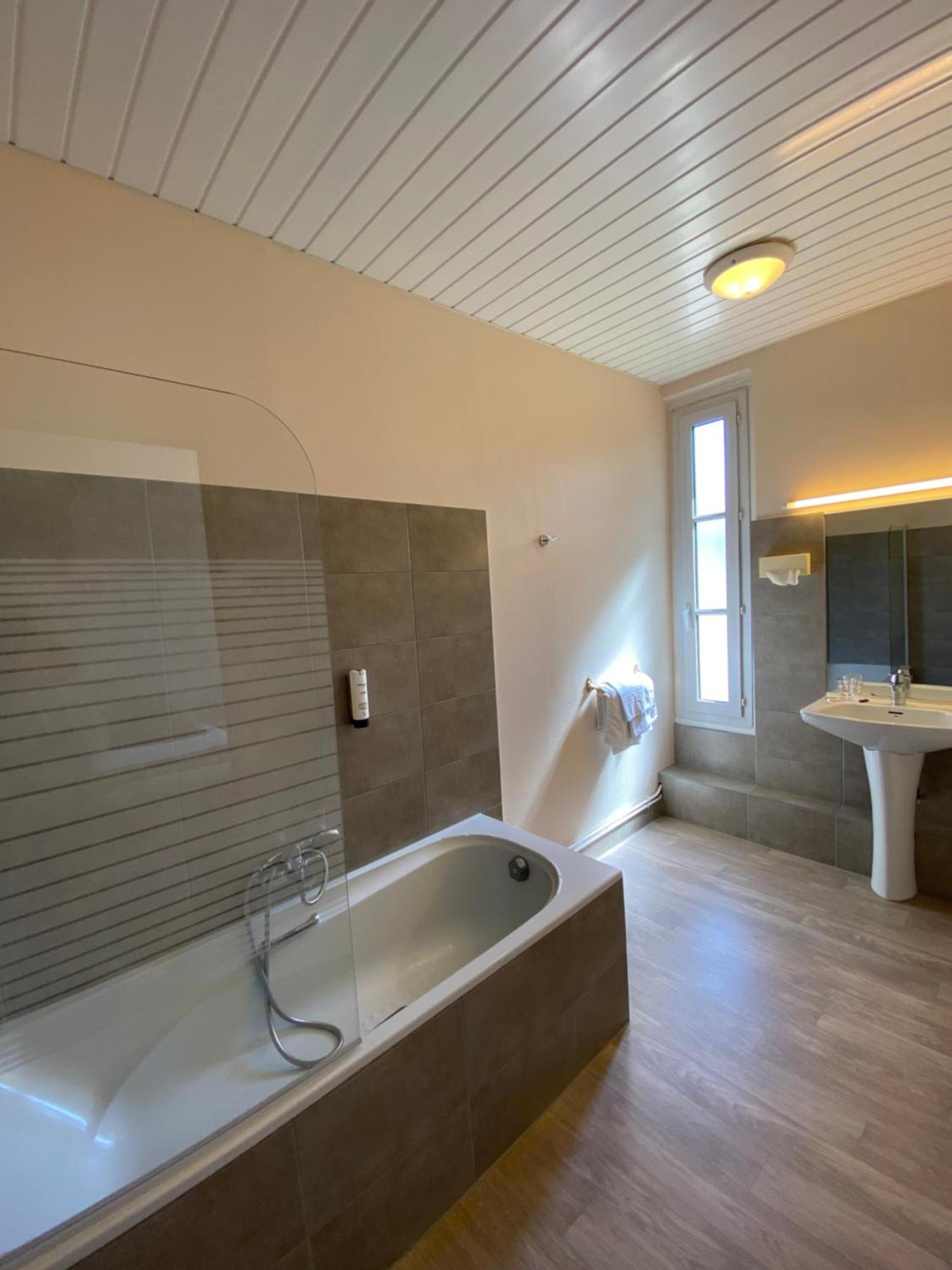 Hostellerie De Pavillon Saint-Hubert กูวิเยอซ์ ภายนอก รูปภาพ