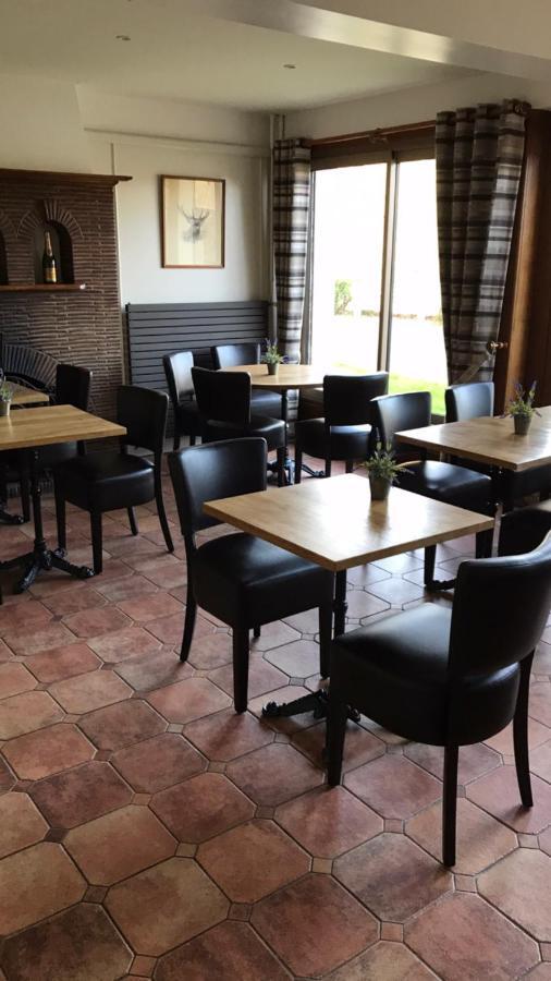 Hostellerie De Pavillon Saint-Hubert กูวิเยอซ์ ภายนอก รูปภาพ
